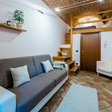 Feel - Sweet Old Town Apartment Bergamo Bagian luar foto
