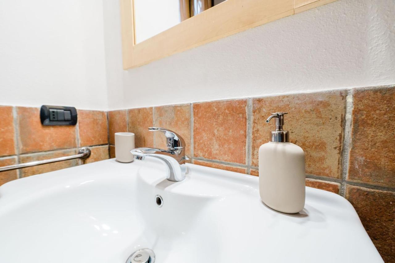Feel - Sweet Old Town Apartment Bergamo Bagian luar foto